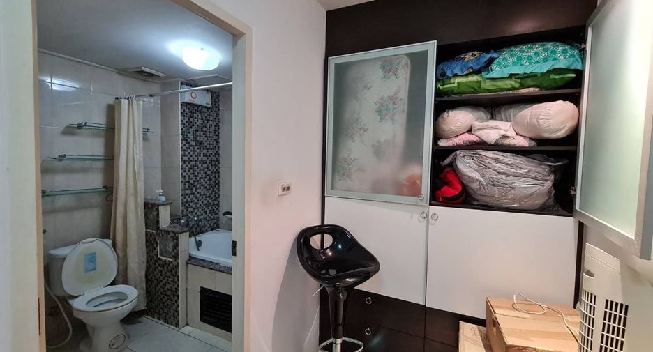 For sale 1 bed condo in Pak Kret, Nonthaburi