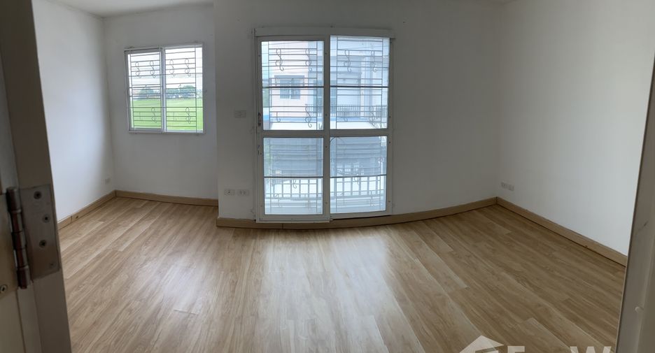 For sale 3 bedrooms townhouse in Bang Bua Thong, Nonthaburi