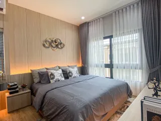 For sale 4 ベッドルーム house in Sam Phran, Nakhon Pathom