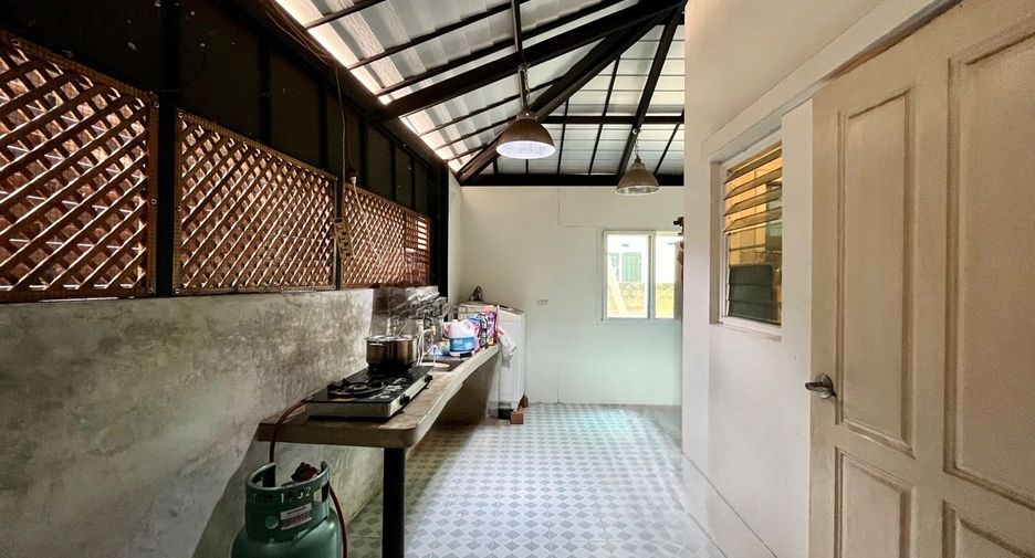 For sale 3 bedrooms house in Mueang Nonthaburi, Nonthaburi