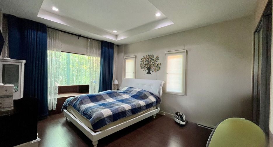 For sale 3 bedrooms house in Mueang Nonthaburi, Nonthaburi