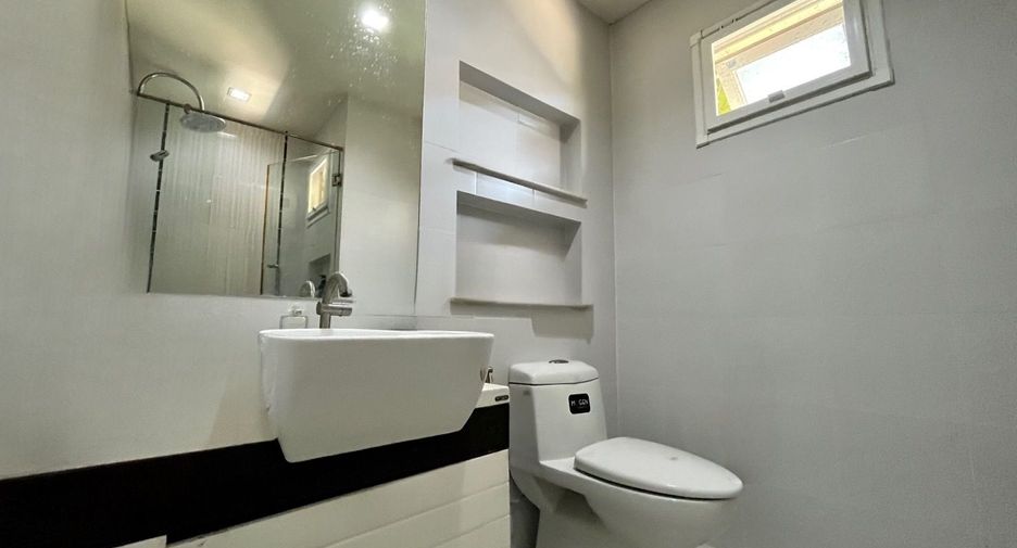 For sale 3 bedrooms house in Mueang Nonthaburi, Nonthaburi