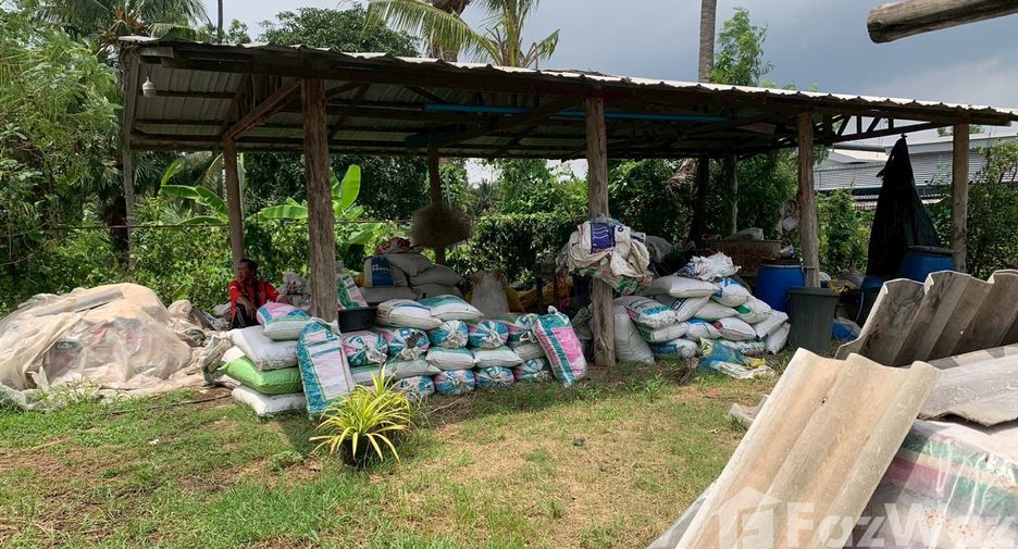 Terreno en venta en Sam Phran, Nakhon Pathom