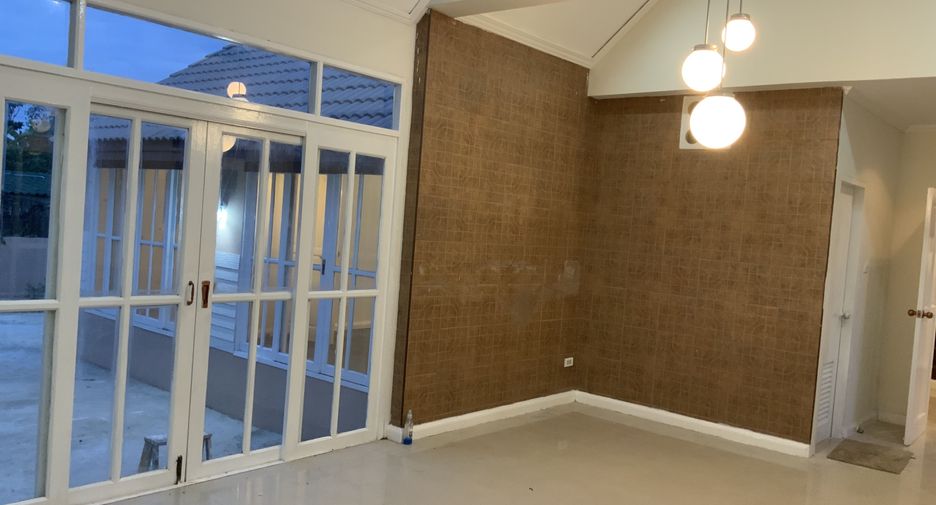 For sale 2 bedrooms house in Lam Luk Ka, Pathum Thani