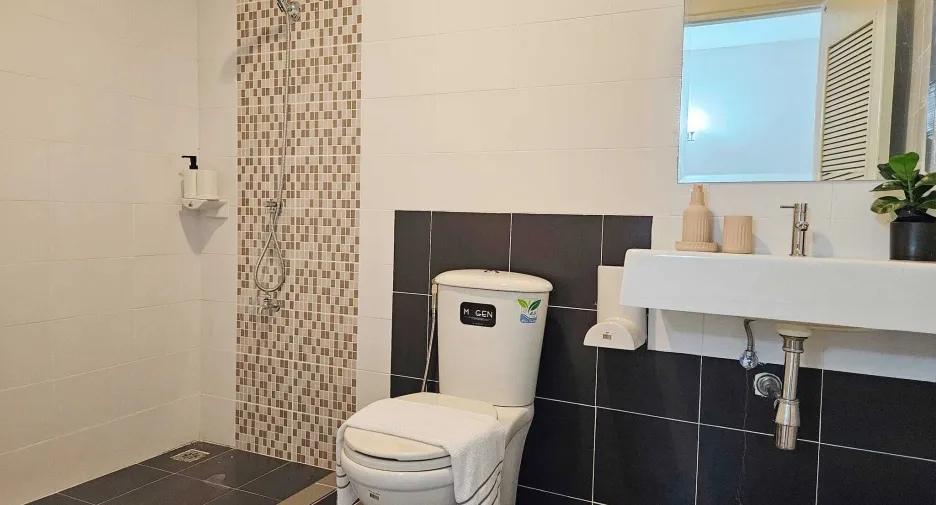 For rent and for sale 3 bedrooms townhouse in Mueang Nonthaburi, Nonthaburi