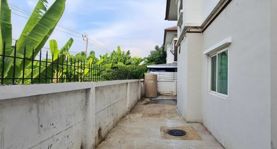For sale 3 bedrooms house in Sai Noi, Nonthaburi