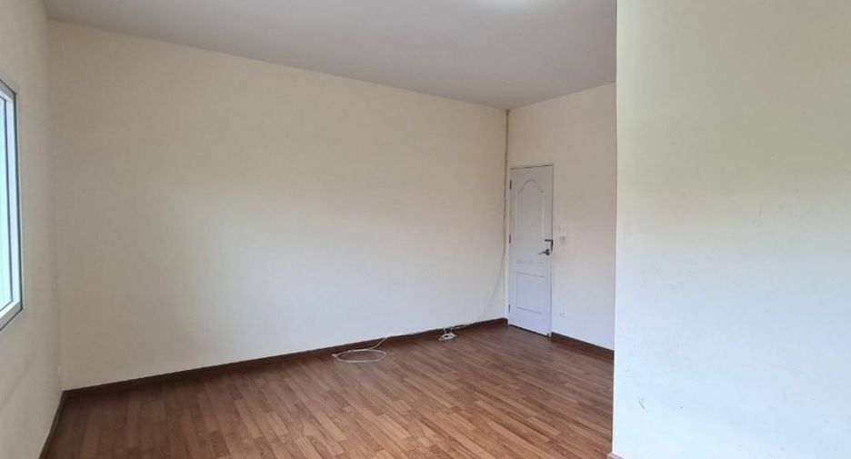 For sale 3 bedrooms house in Sai Noi, Nonthaburi
