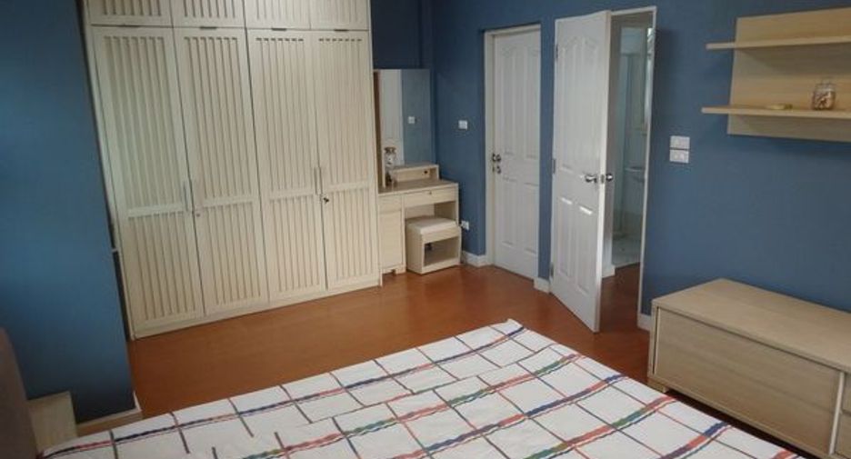 For sale 3 bedrooms house in Bang Bua Thong, Nonthaburi