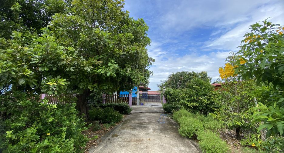 For sale 2 bedrooms house in Mueang Uttaradit, Uttaradit