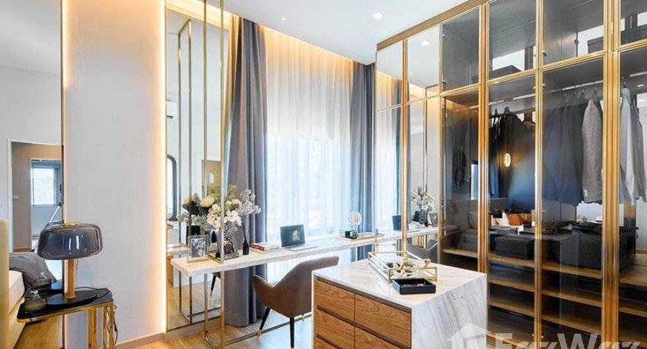 Продажа 4 спальни дом в Mueang Pathum Thani, Патумтани