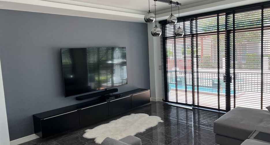 For sale 4 bedrooms house in Bang Bua Thong, Nonthaburi