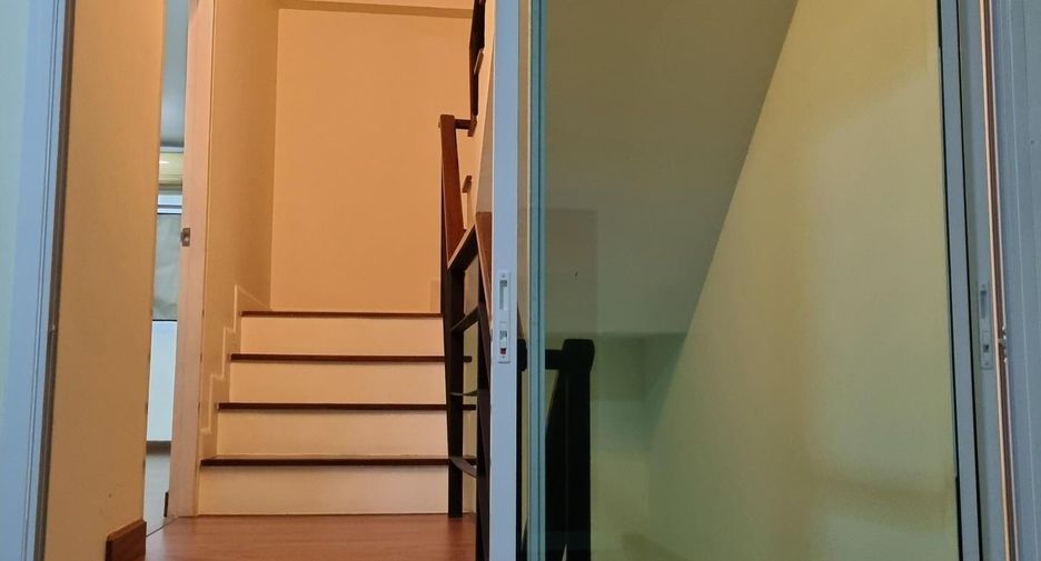Reihenhaus zum Kauf mit 4 Zimmer in Bang Bua Thong, Nonthaburi