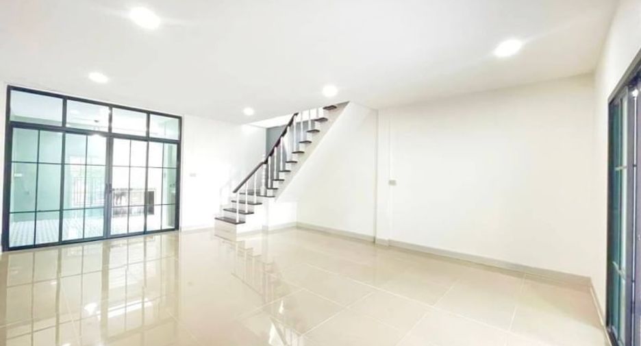 For sale 2 bedrooms townhouse in Bang Bua Thong, Nonthaburi