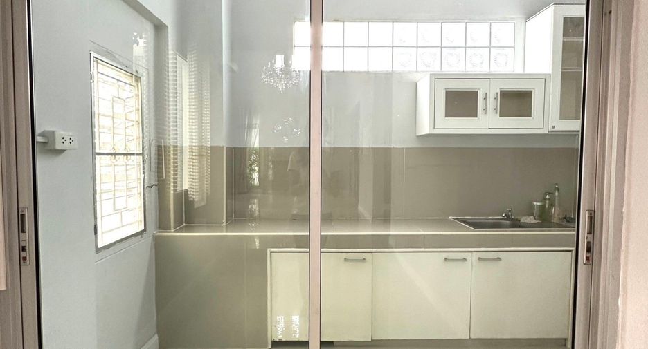 For sale 3 ベッドルーム house in Lam Luk Ka, Pathum Thani