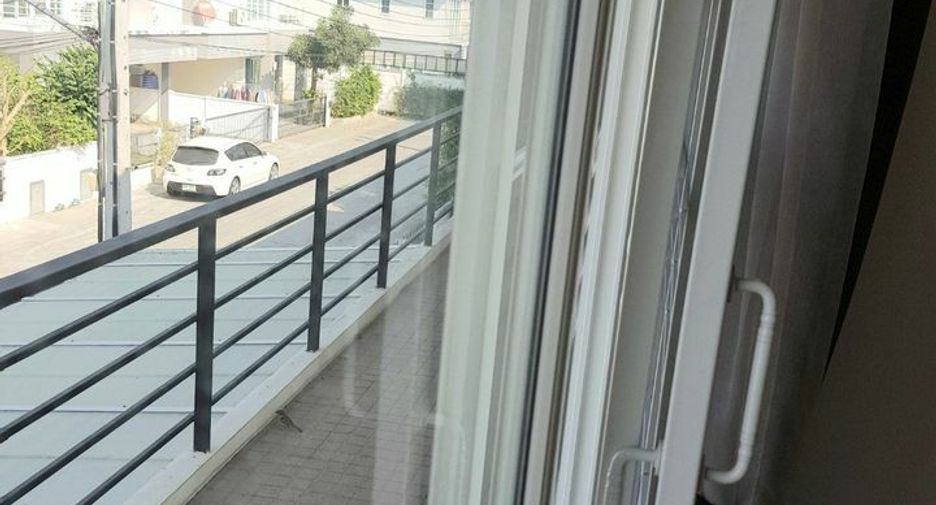 Haus zum Kauf mit 3 Zimmer in Bang Bua Thong, Nonthaburi