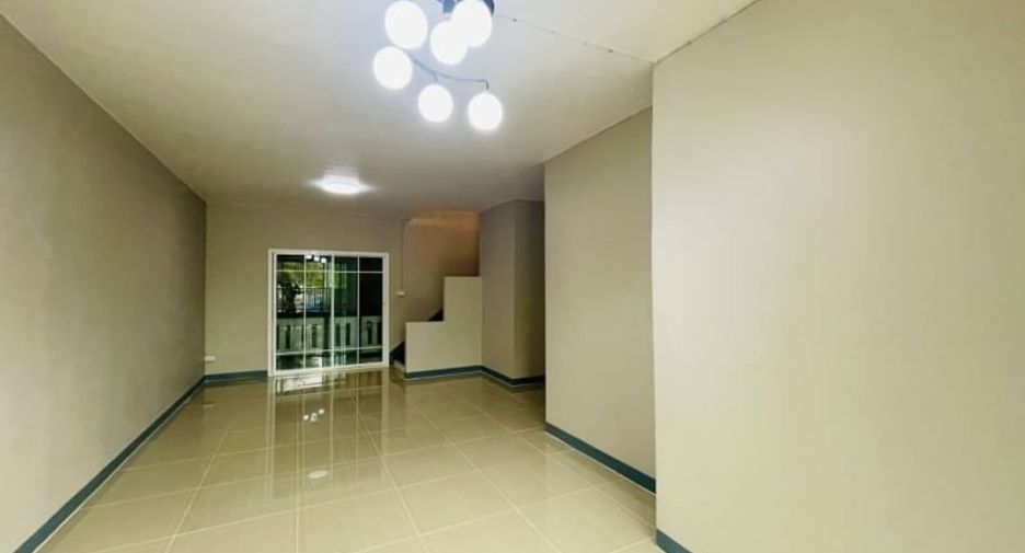 For sale 3 bedrooms townhouse in Bang Bua Thong, Nonthaburi