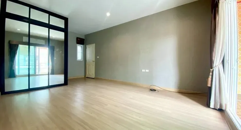 Reihenhaus zum Kauf mit 3 Zimmer in Bang Bua Thong, Nonthaburi