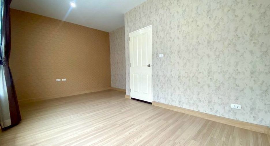 Reihenhaus zum Kauf mit 3 Zimmer in Bang Bua Thong, Nonthaburi