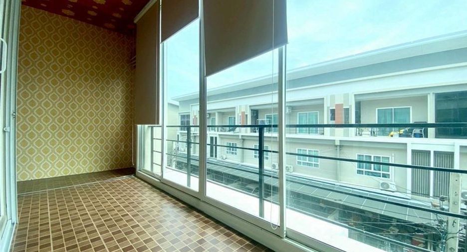 Reihenhaus zum Kauf mit 3 Zimmer in Bang Bua Thong, Nonthaburi