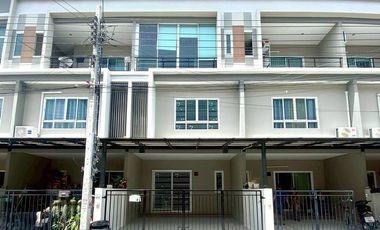 Reihenhaus zum Kauf mit 3 Zimmer in Bang Bua Thong, Nonthaburi