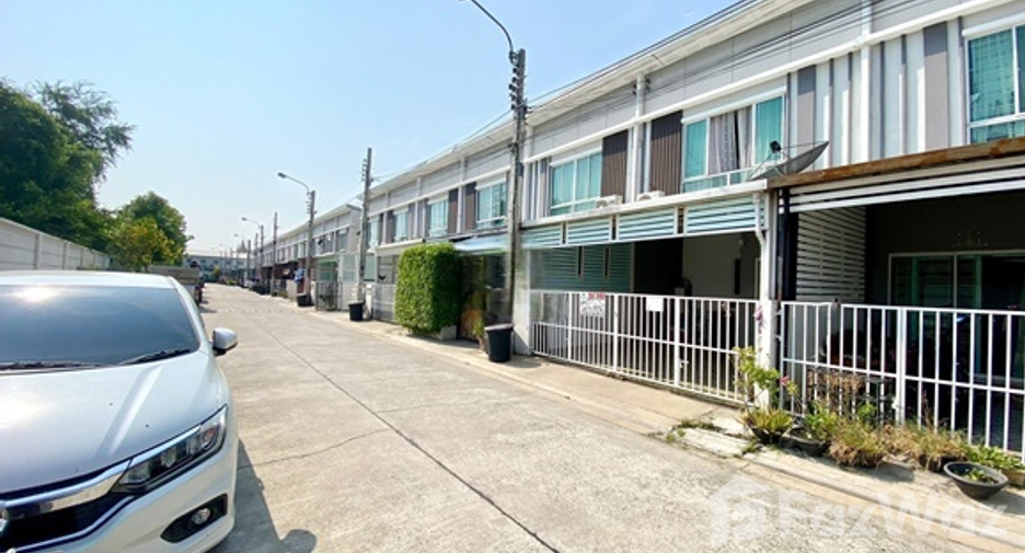 For sale 3 bedrooms townhouse in Bang Yai, Nonthaburi