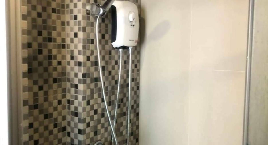 For sale 1 bed condo in Khlong Luang, Pathum Thani