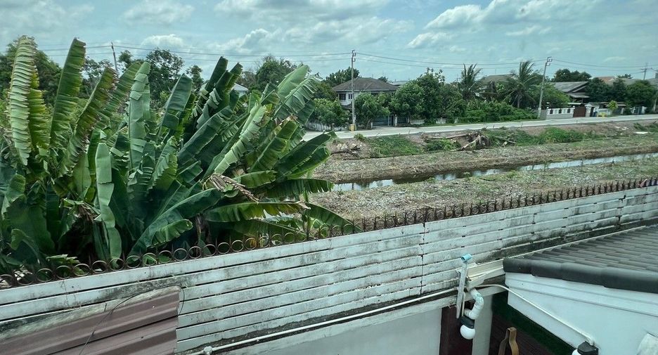 For sale 4 bedrooms house in Mueang Nonthaburi, Nonthaburi