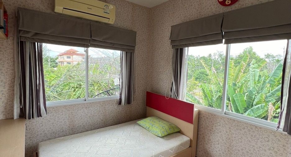 For sale 4 bedrooms house in Mueang Nonthaburi, Nonthaburi