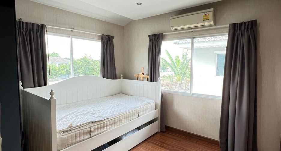 For sale 4 bedrooms house in Mueang Nonthaburi, Nonthaburi