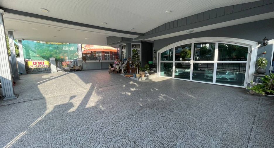 For sale 4 bedrooms house in Khlong Luang, Pathum Thani