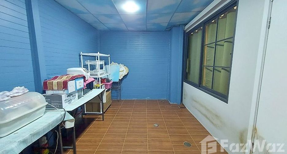 For sale 2 bedrooms townhouse in Lam Luk Ka, Pathum Thani