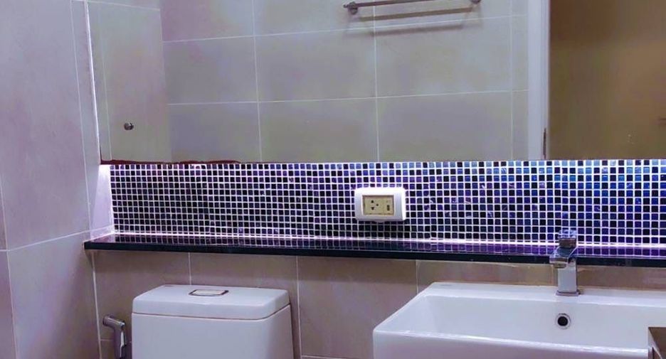 For sale 2 bedrooms townhouse in Lam Luk Ka, Pathum Thani
