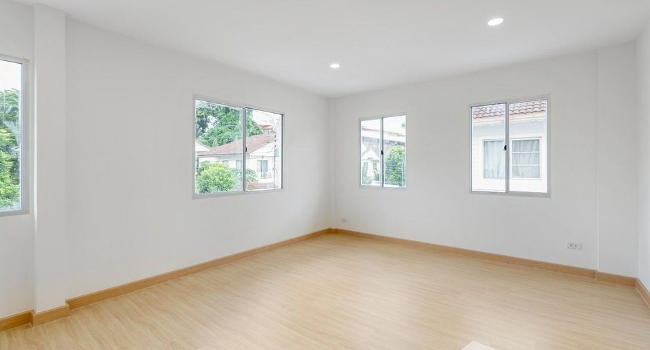 For sale 4 bedrooms house in Bang Yai, Nonthaburi