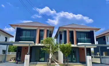 For sale 4 bedrooms house in Lam Luk Ka, Pathum Thani
