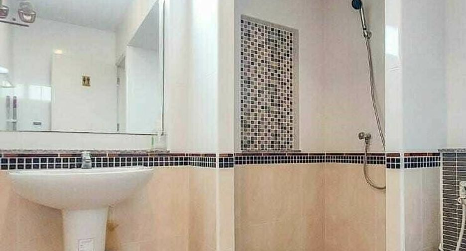Casa en venta de 3 habitaciones en Mueang Pathum Thani, Pathum Thani