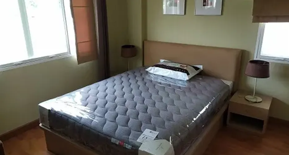 For rent 4 bedrooms house in Bang Kapi, Bangkok