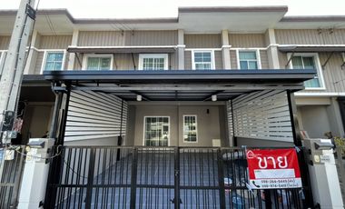 出售 3 卧室 联排别墅 在 Thanyaburi, Pathum Thani
