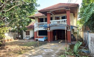 Casa en venta de 4 habitaciones en Bang Kapi, Bangkok