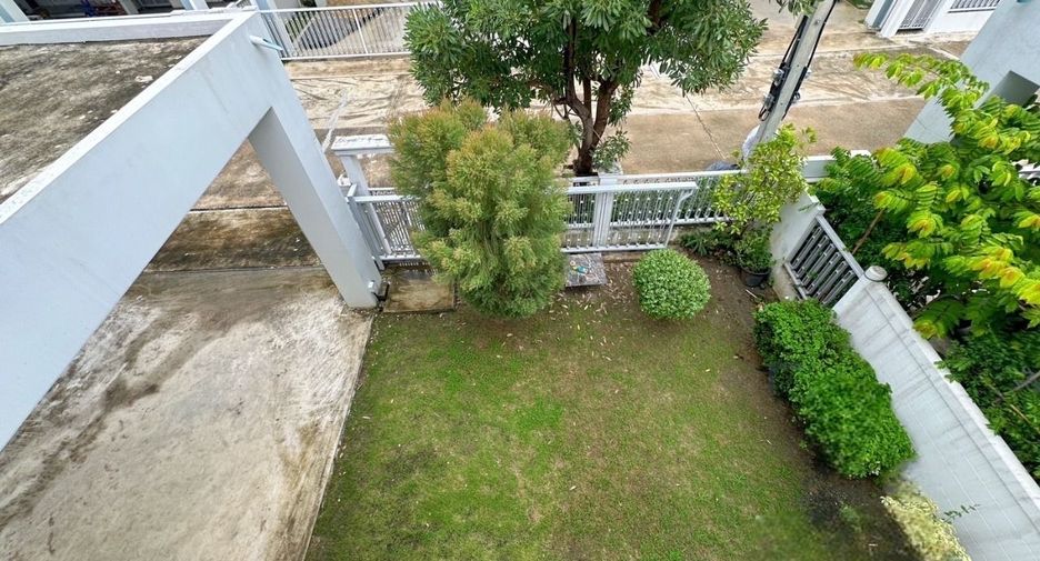 For sale 4 bedrooms house in Mueang Pathum Thani, Pathum Thani