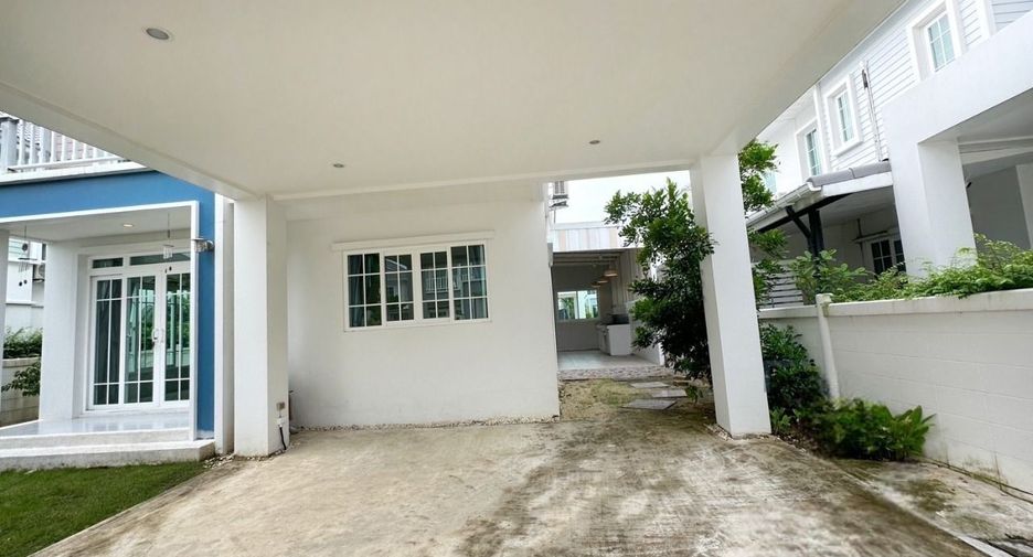 For sale 4 bedrooms house in Mueang Pathum Thani, Pathum Thani