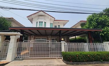 For sale 5 bedrooms house in Mueang Nonthaburi, Nonthaburi