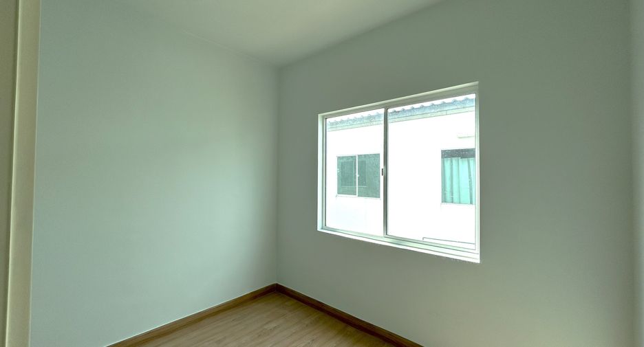 For sale 3 bedrooms townhouse in Sai Noi, Nonthaburi