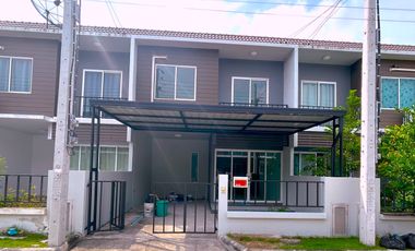 For sale 3 bedrooms townhouse in Sai Noi, Nonthaburi