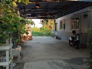 À vendre 6 chambres maison à Phutthamonthon, Nakhon Pathom