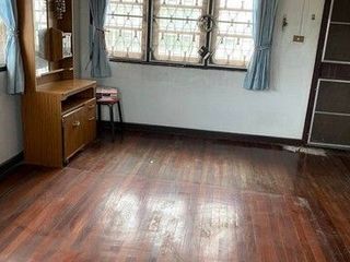For sale 5 ベッドルーム house in Sam Phran, Nakhon Pathom