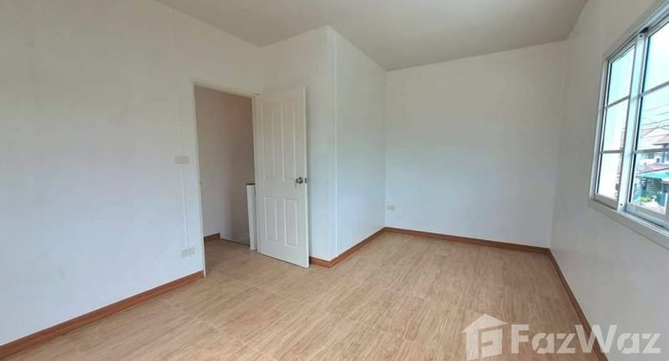 À vendre 3 chambres maison de ville à Bang Bua Thong, Nonthaburi