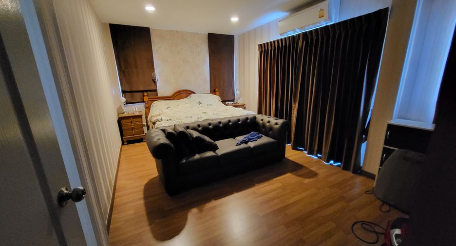 For sale 4 bedrooms house in Bang Bua Thong, Nonthaburi