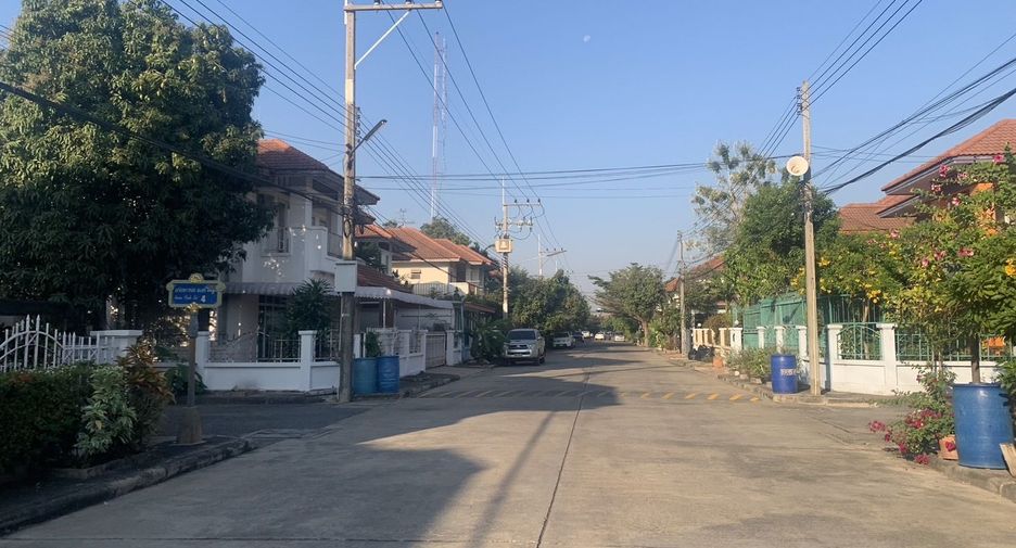For sale 2 bedrooms house in Lam Luk Ka, Pathum Thani
