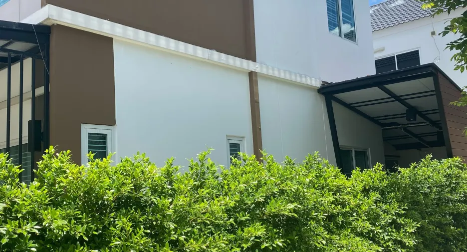 Reihenhaus zum Kauf mit 3 Zimmer in Pak Kret, Nonthaburi