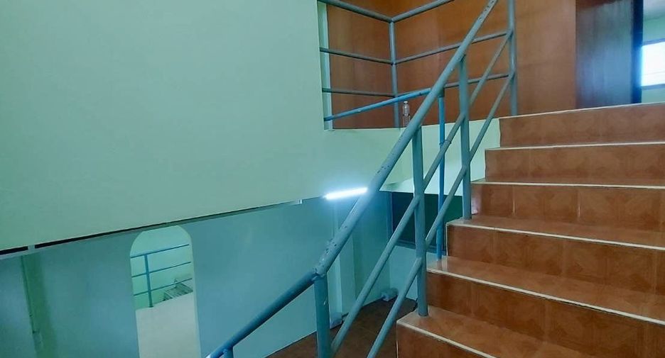 Продажа 4 спальни таунхаус в Mueang Nakhon Ratchasima, Накхон Ратчасима